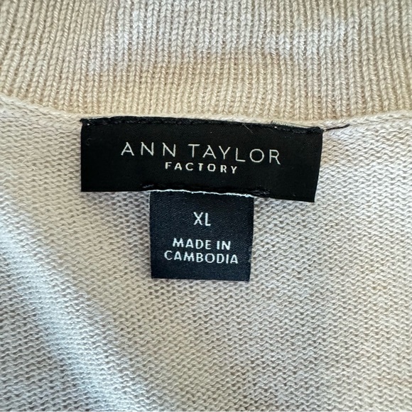 Ann Taylor Long Sleeve Beige sweater Sz XL - Picture 6 of 7